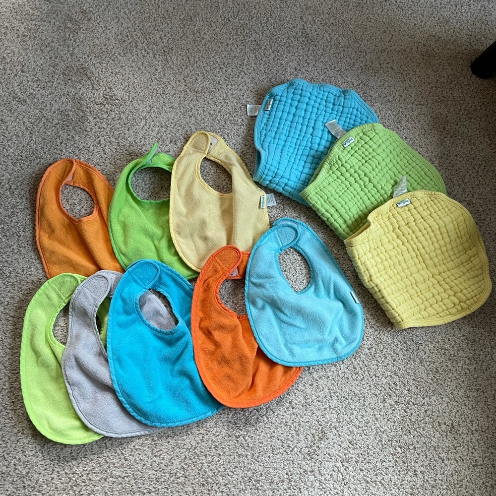 Green sprouts- bibs and burp cloths